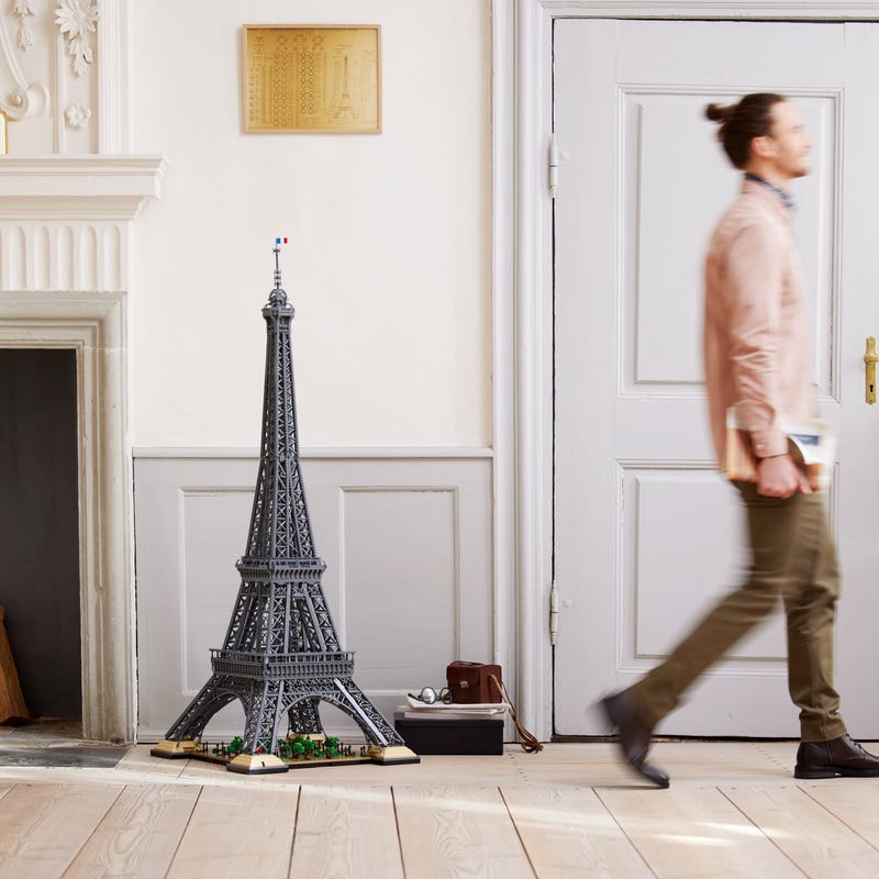LEGO®Eiffel tower