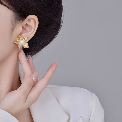 2025 Irregular Metal Pearl Flower Earrings: Retro, 925 Silver Needle, Versatile